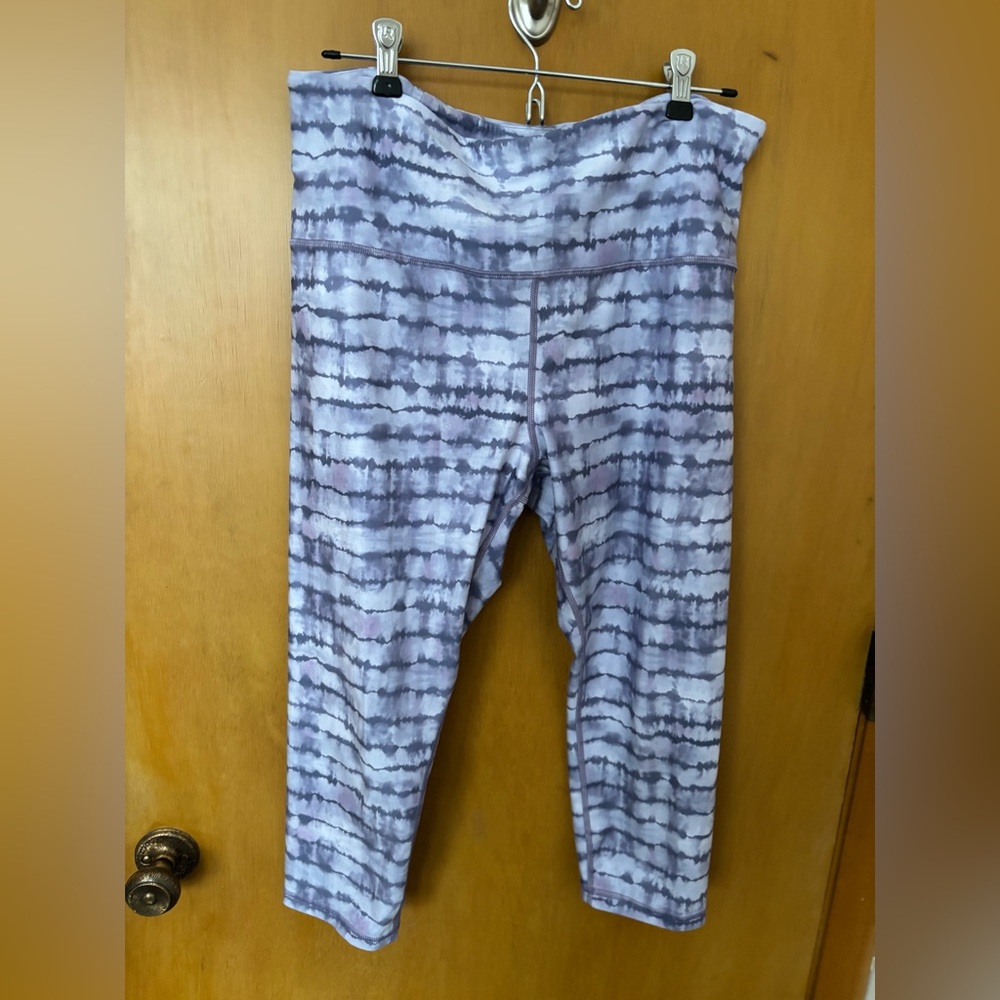 Athleta Elation Printed Capri